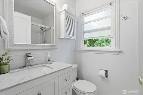 3444 34th Avenue W Seattle WA 98199