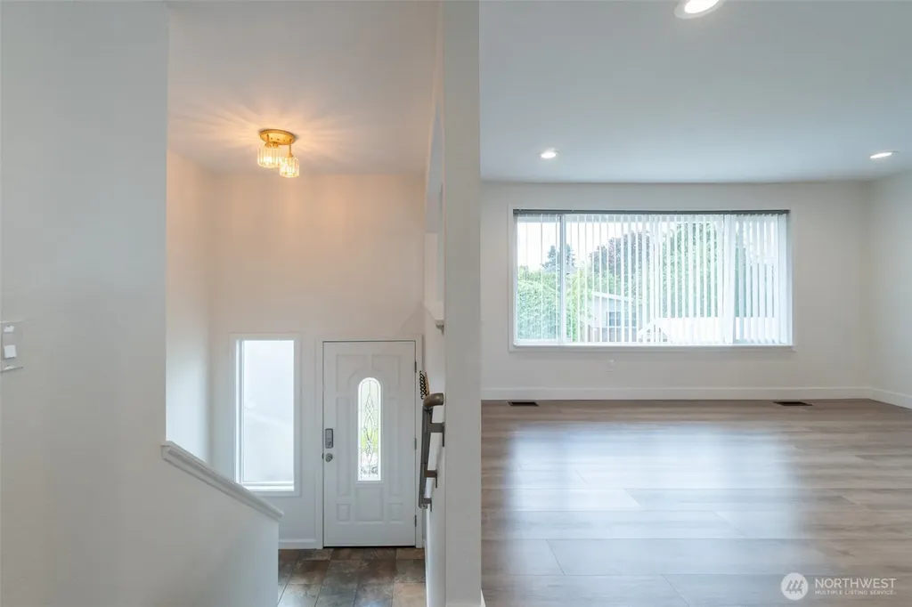 20915 80th Place W Edmonds WA 98026