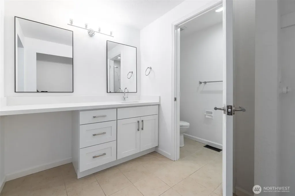 20915 80th Place W Edmonds WA 98026