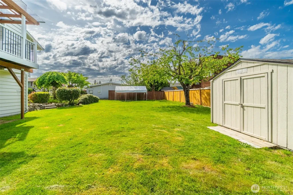 20915 80th Place W Edmonds WA 98026