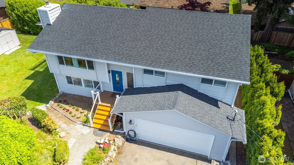 20915 80th Place W Edmonds WA 98026