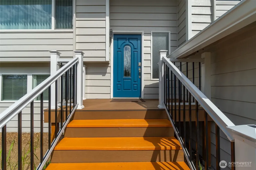20915 80th Place W Edmonds WA 98026