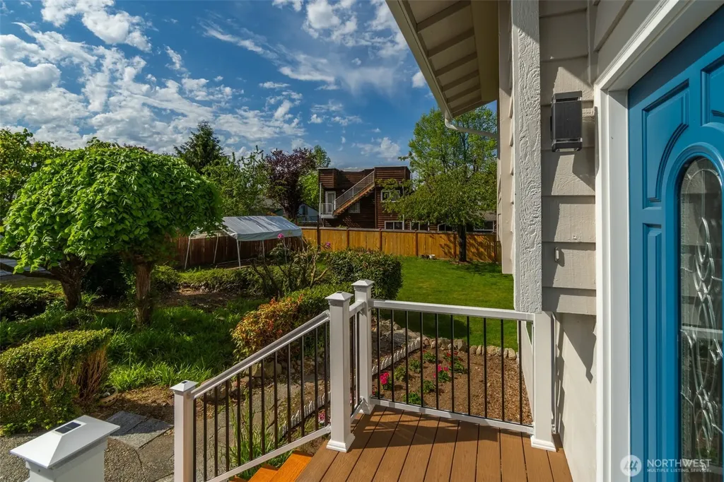 20915 80th Place W Edmonds WA 98026