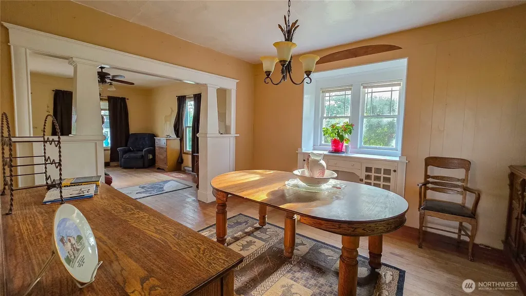 16525 Us Highway 2 Waterville WA 98858