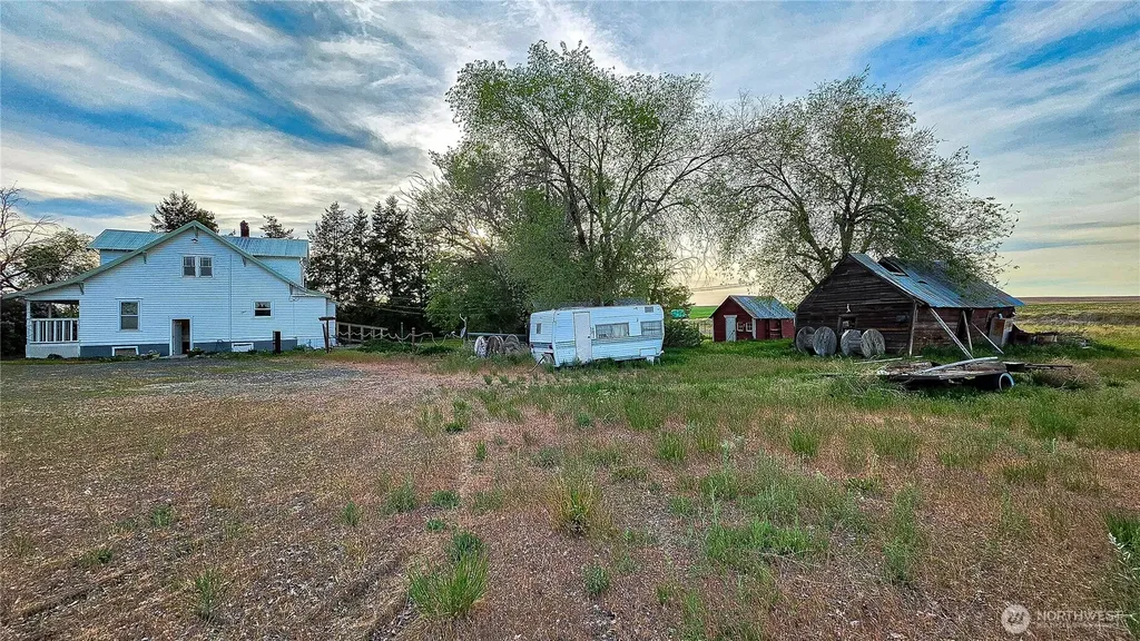 16525 Us Highway 2 Waterville WA 98858