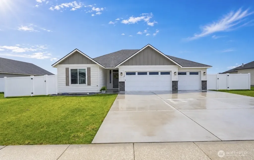 1154 7th Avenue NE Ephrata WA 98823