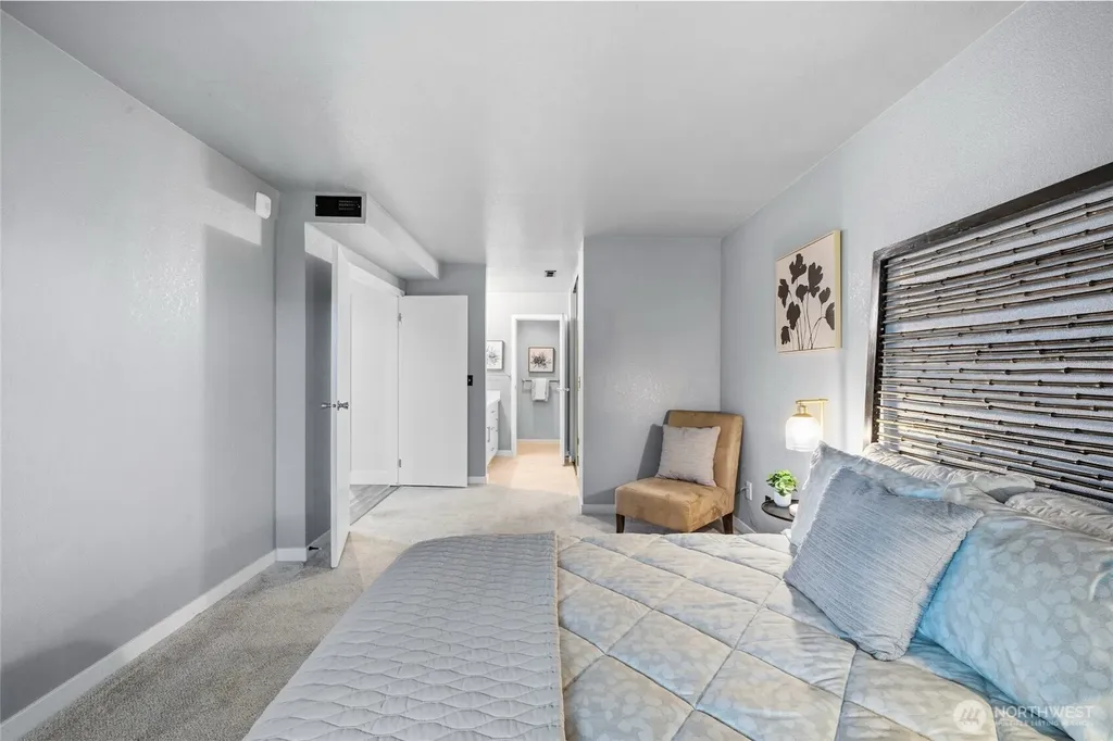 11300 1st Avenue NE Seattle WA 98125
