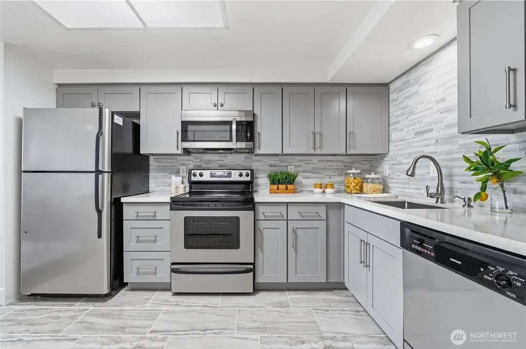 11300 1st Avenue NE Seattle WA 98125