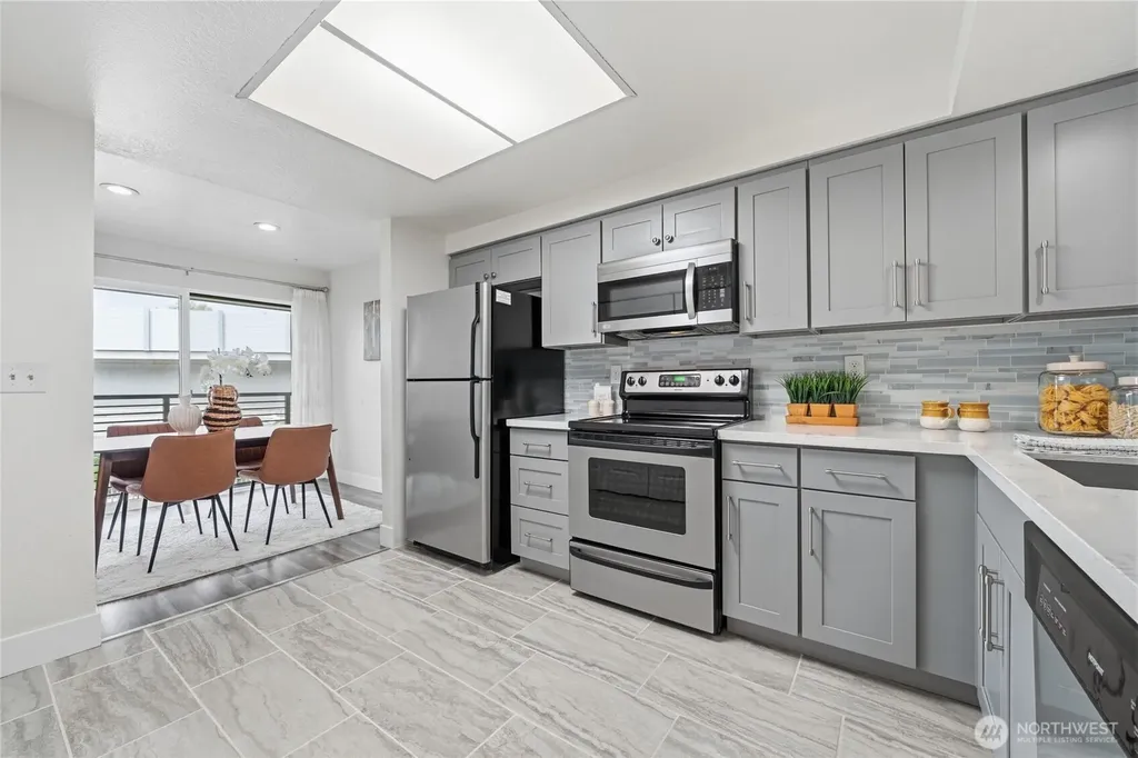 11300 1st Avenue NE Seattle WA 98125