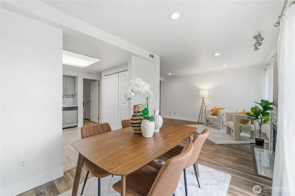 11300 1st Avenue NE Seattle WA 98125