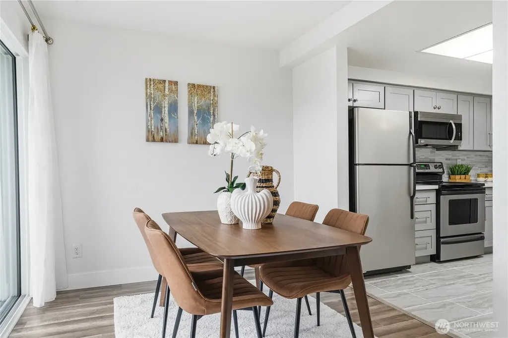 11300 1st Avenue NE Seattle WA 98125
