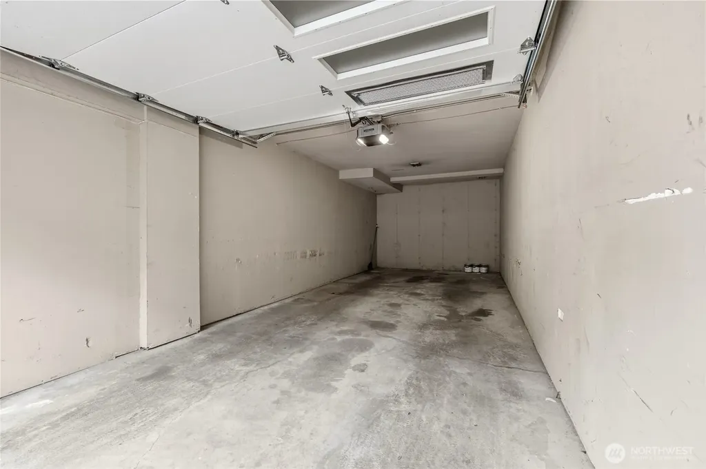 11300 1st Avenue NE Seattle WA 98125