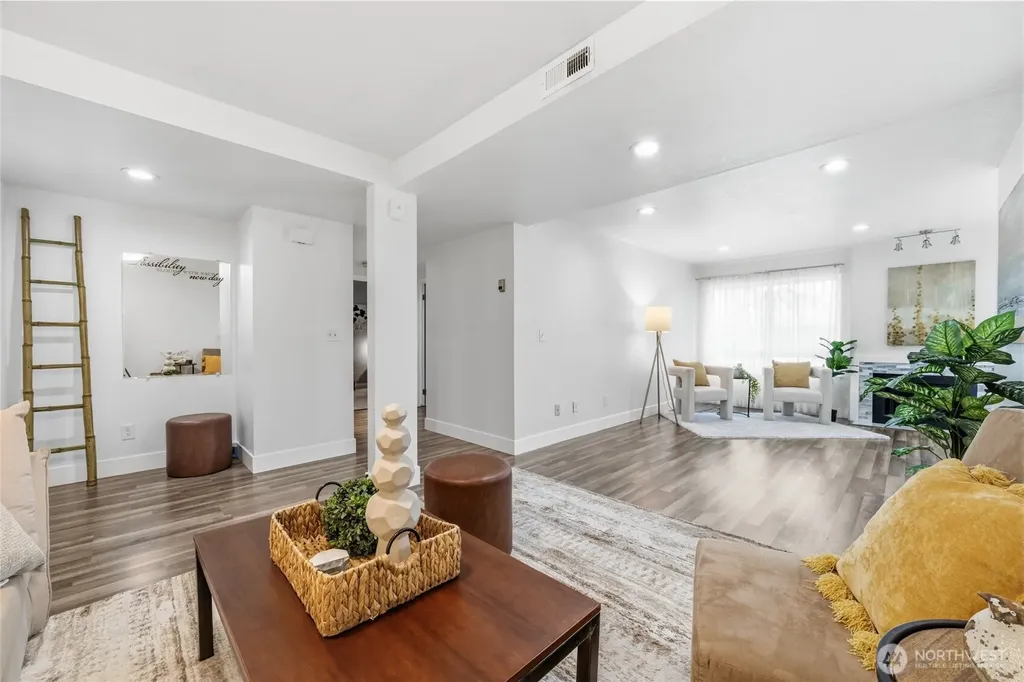 11300 1st Avenue NE Seattle WA 98125