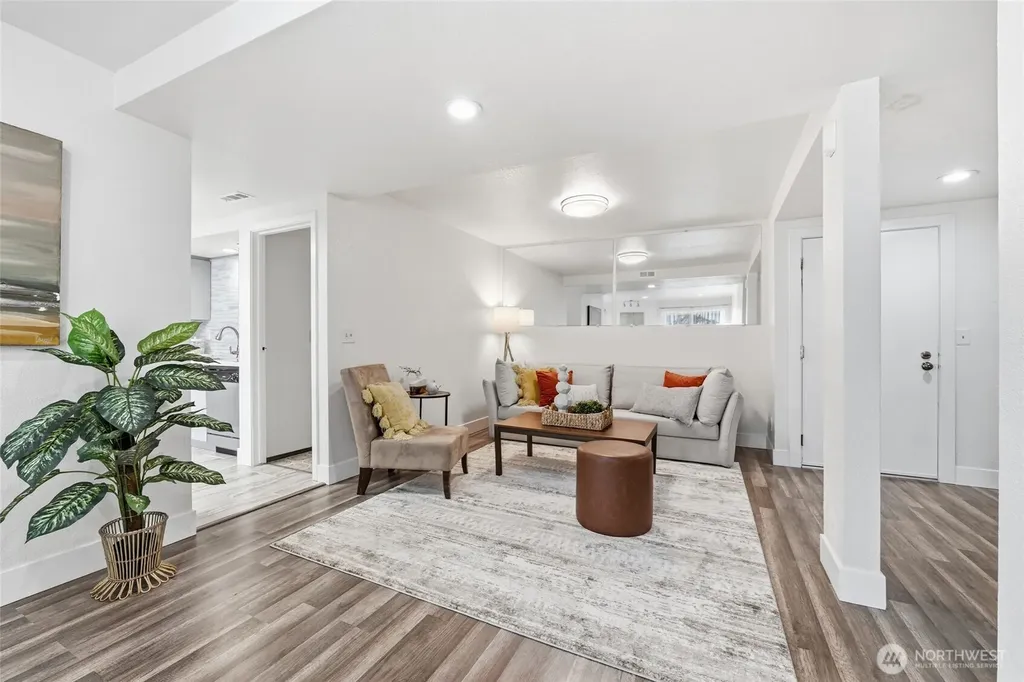 11300 1st Avenue NE Seattle WA 98125