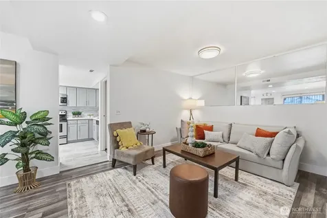 11300 1st Avenue NE Seattle WA 98125