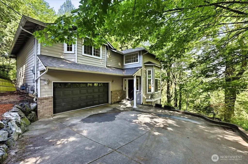 6534 NE 198th Street Kenmore WA 98028