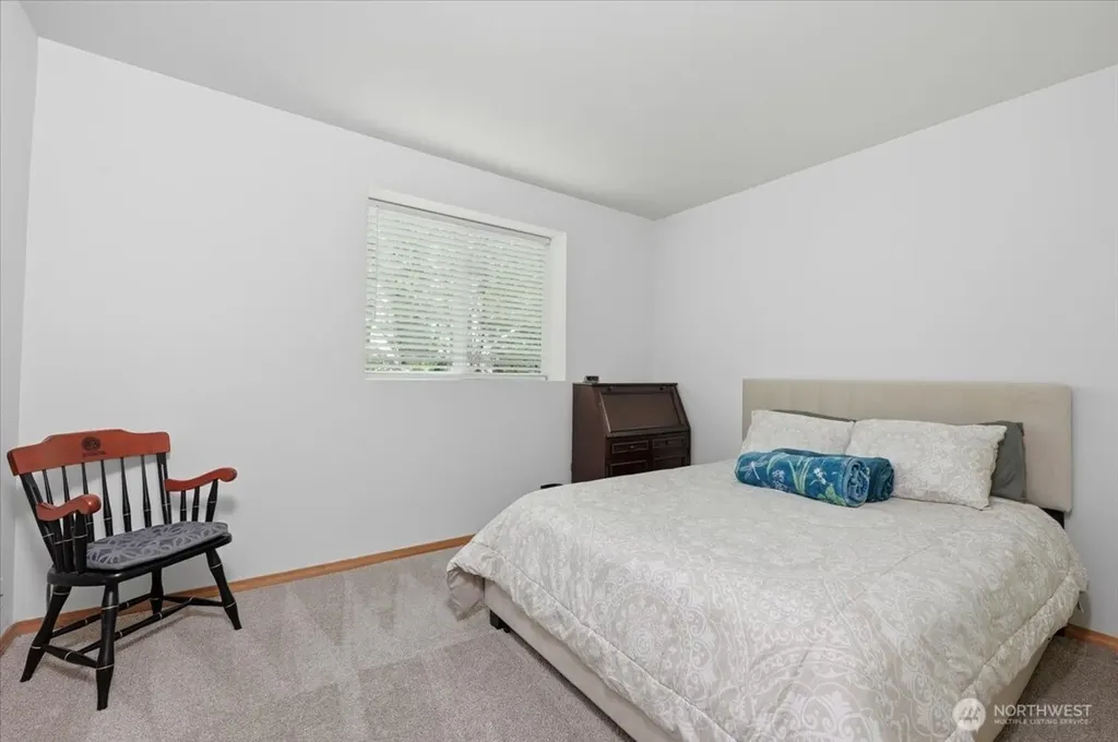 6534 NE 198th Street Kenmore WA 98028