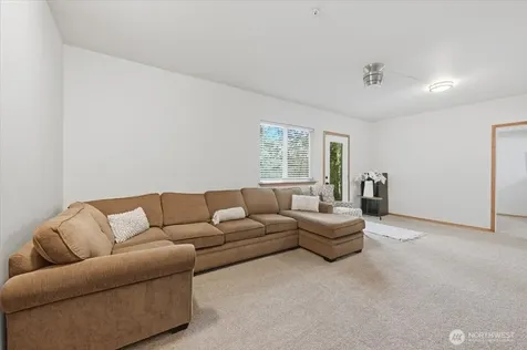 6534 NE 198th Street Kenmore WA 98028