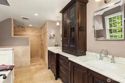 13432 NE 25th Street Bellevue WA 98005