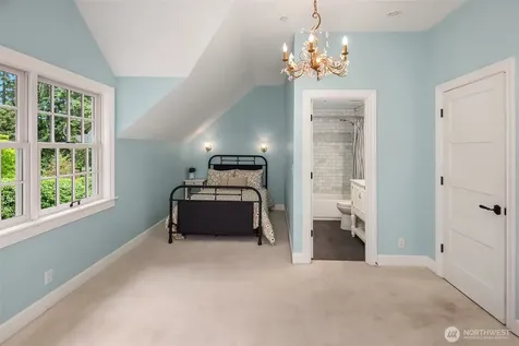 13432 NE 25th Street Bellevue WA 98005