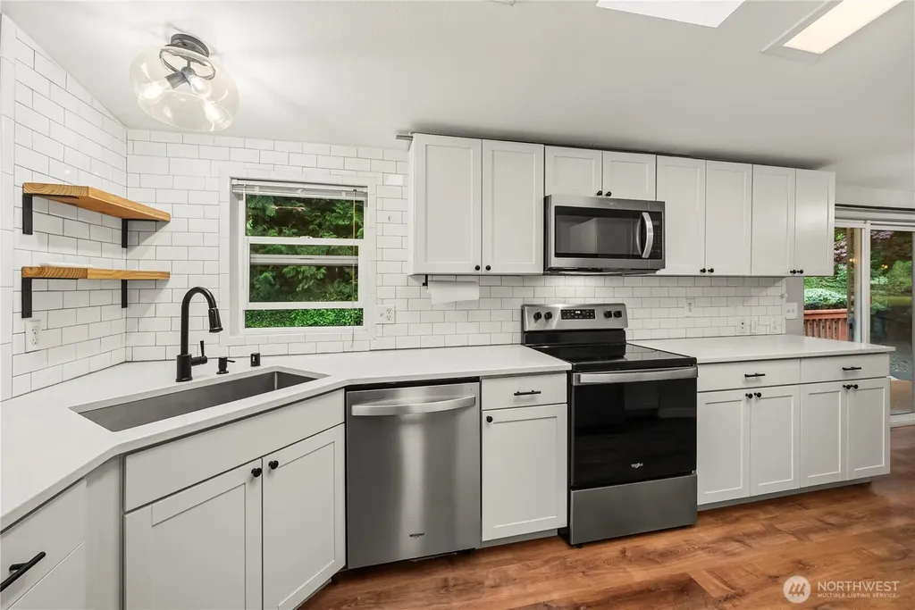 11814 4th Street E Edgewood WA 98372