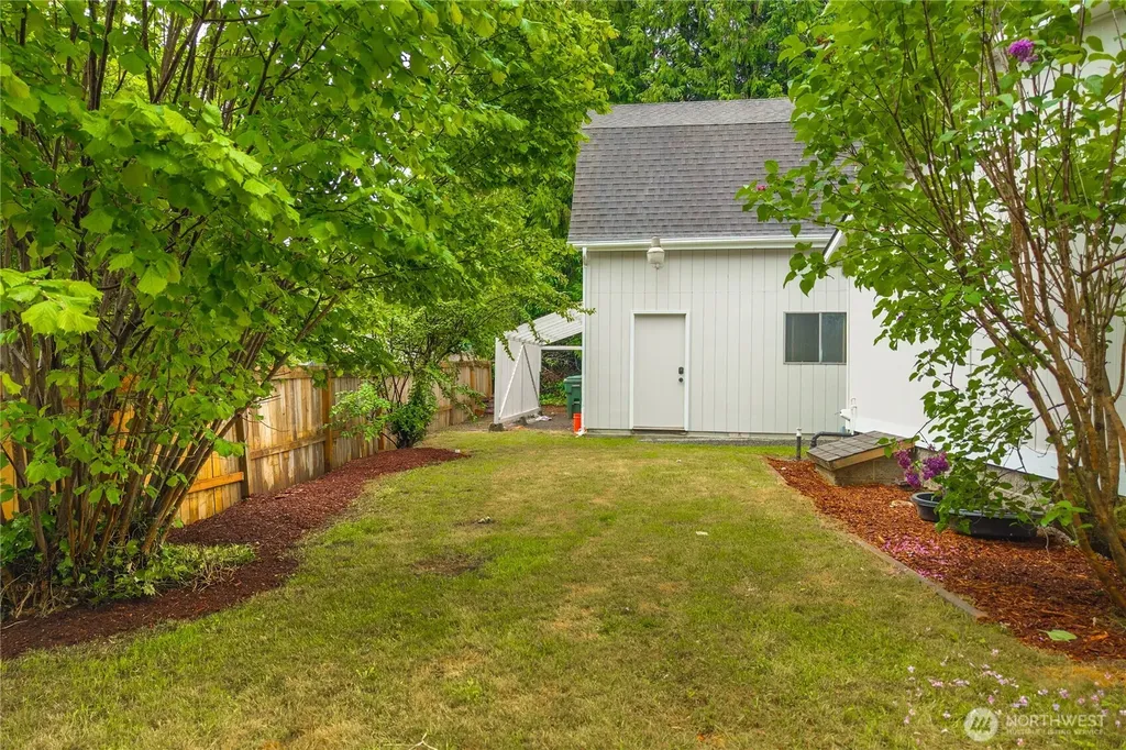11814 4th Street E Edgewood WA 98372
