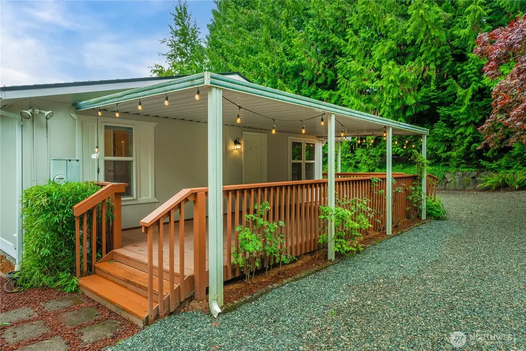 11814 4th Street E Edgewood WA 98372