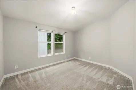11814 4th Street E Edgewood WA 98372