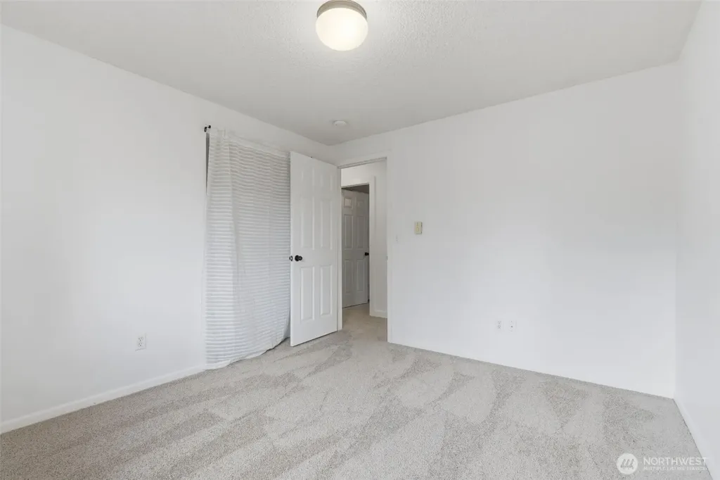4001 55th Street Ct NW Gig Harbor WA 98335