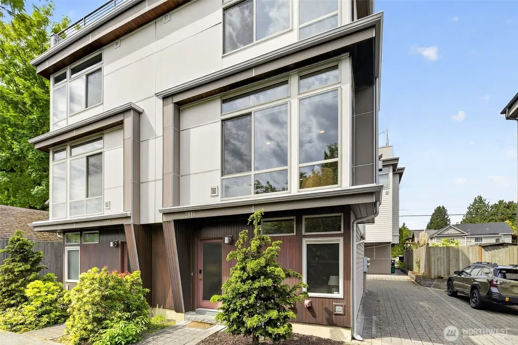 2615 NW 65th Street Seattle WA 98117