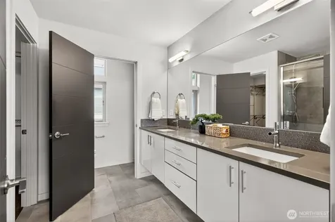 2615 NW 65th Street Seattle WA 98117