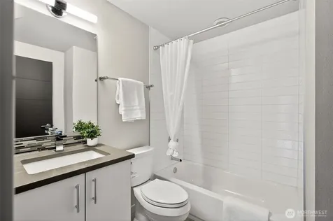 2615 NW 65th Street Seattle WA 98117
