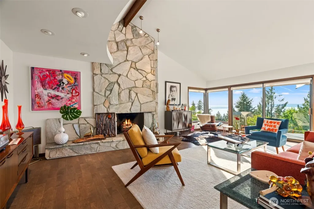 7025 156th Street SW Edmonds WA 98026