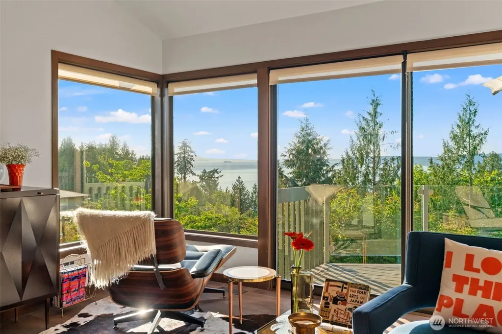 7025 156th Street SW Edmonds WA 98026