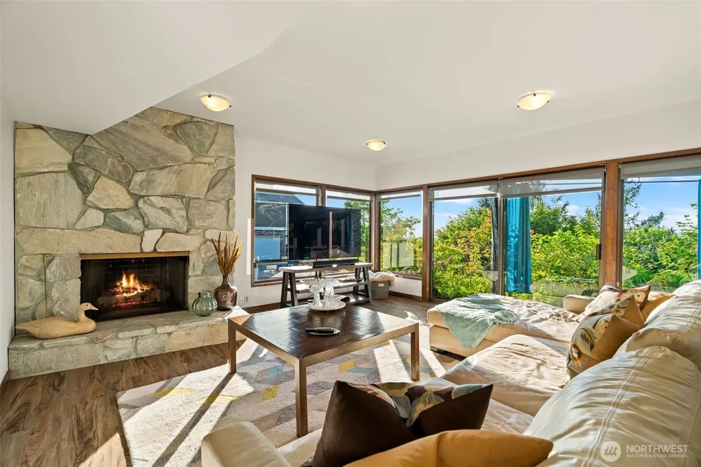 7025 156th Street SW Edmonds WA 98026
