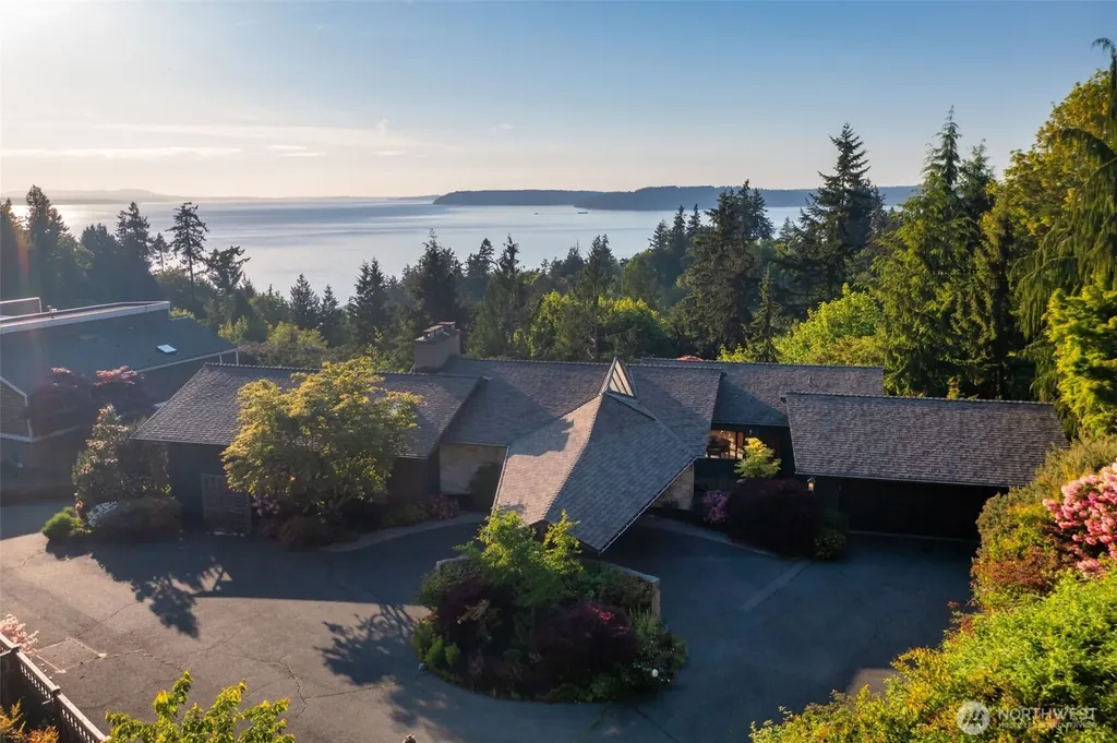 7025 156th Street SW Edmonds WA 98026