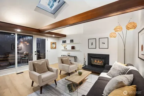 1520 Sycamore Drive SE Issaquah WA 98027