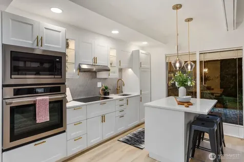 1520 Sycamore Drive SE Issaquah WA 98027