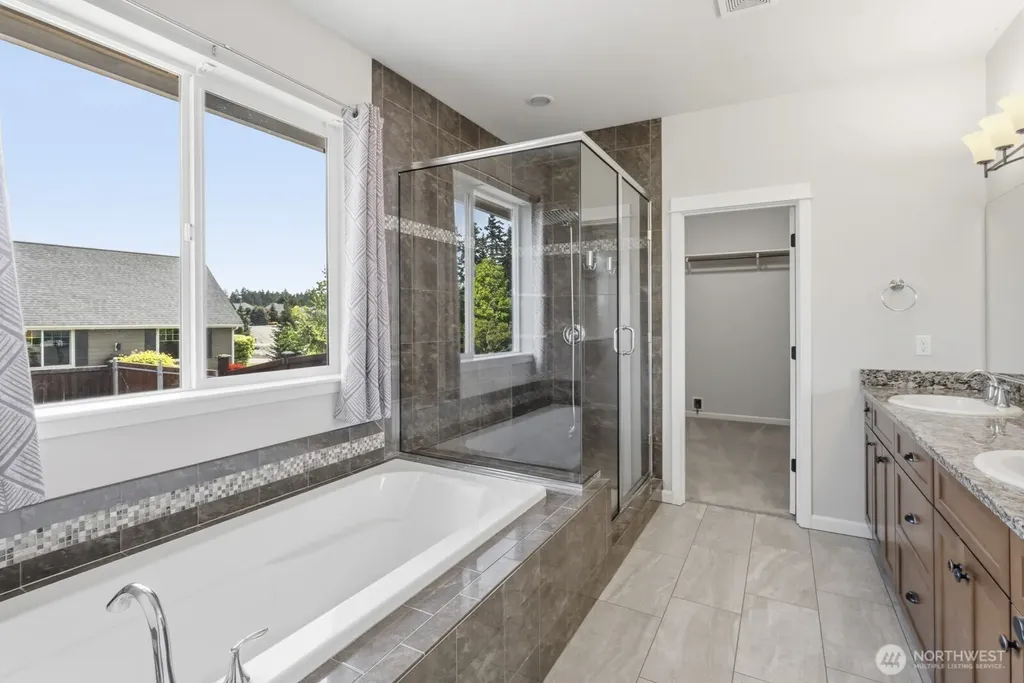 6823 47th Avenue NE Olympia WA 98516
