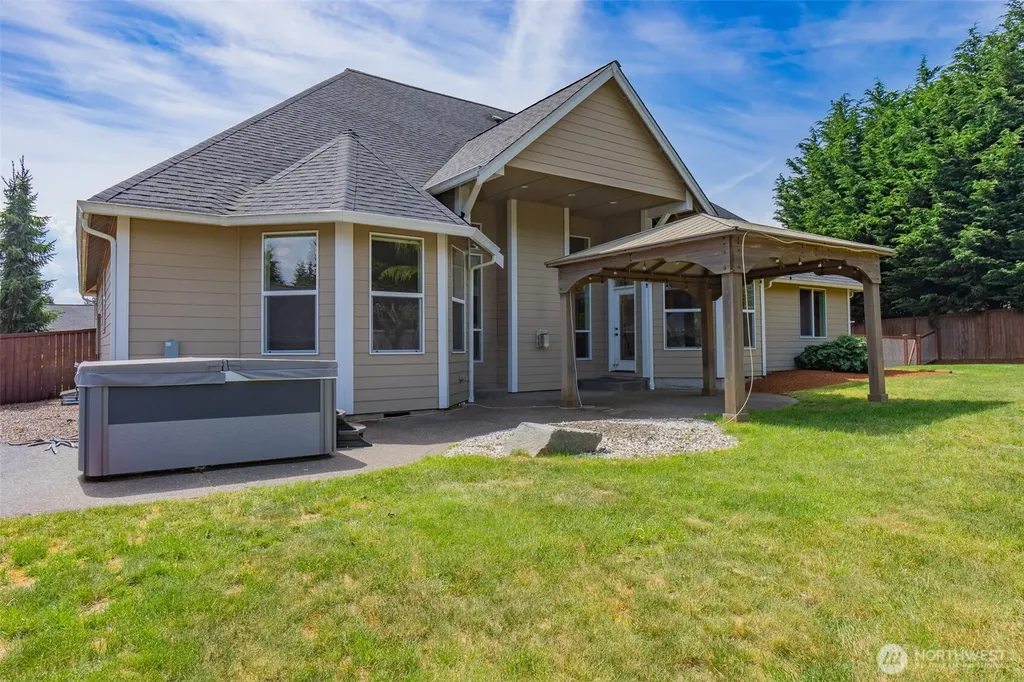 6823 47th Avenue NE Olympia WA 98516