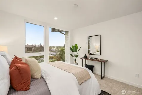 4409 21st Avenue SW Seattle WA 98106