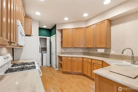 120 Newport Way NW Issaquah WA 98027