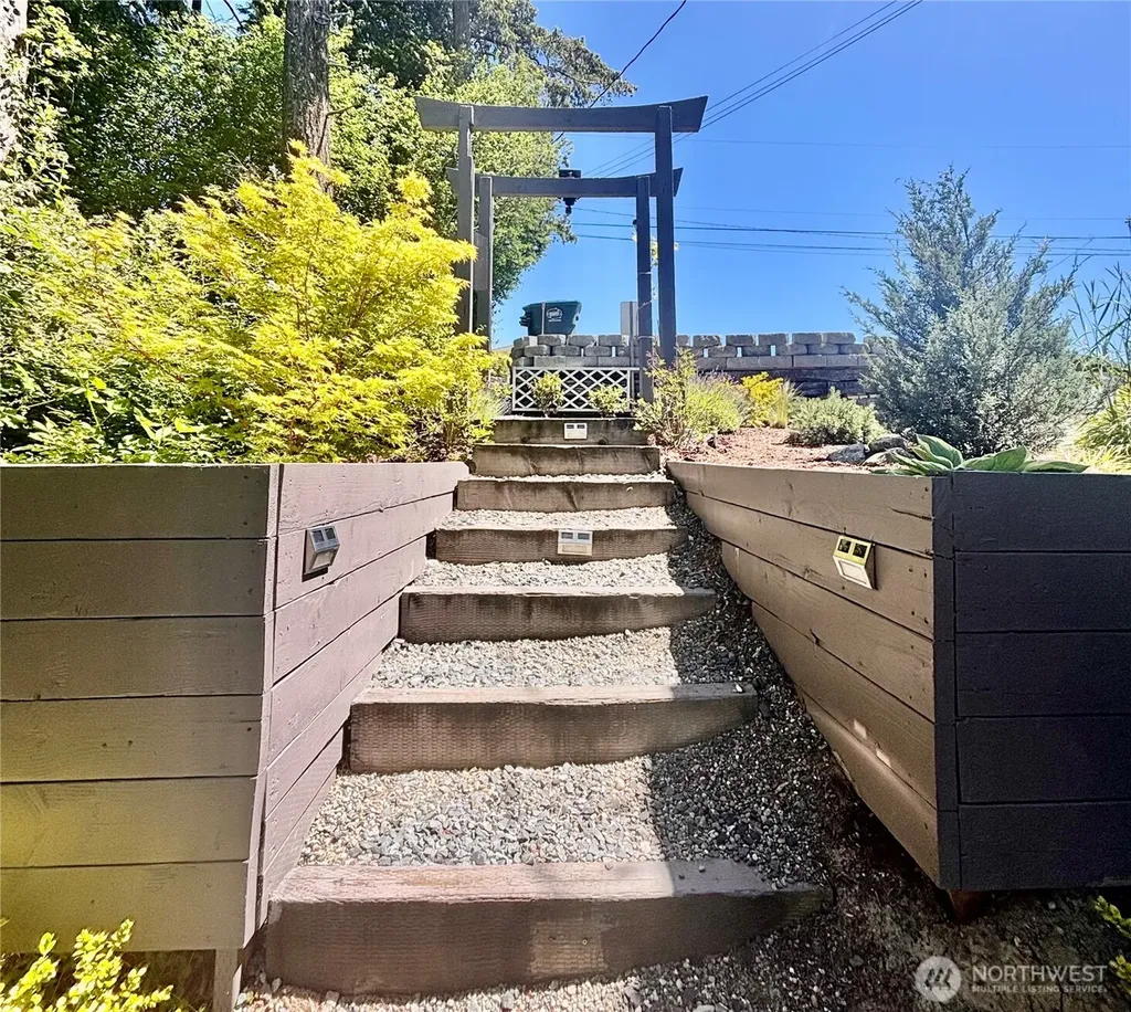7413 Jackson Road Blaine WA 98230