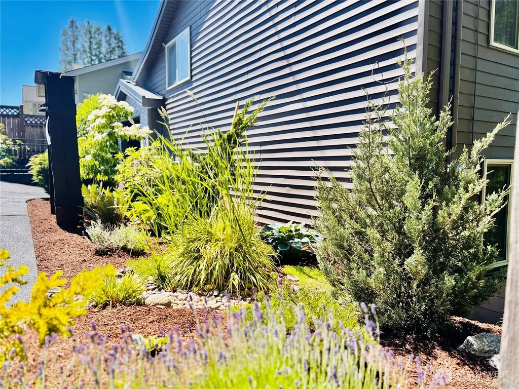 7413 Jackson Road Blaine WA 98230