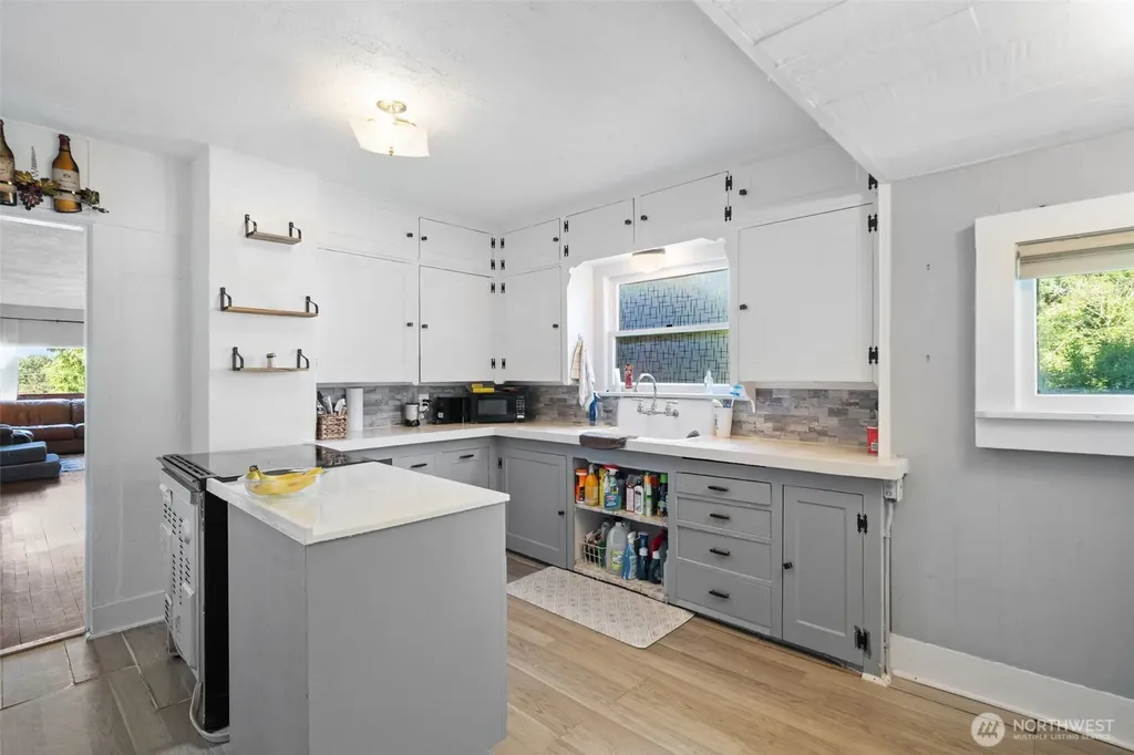 3028 Arvick Road SE Port Orchard WA 98366