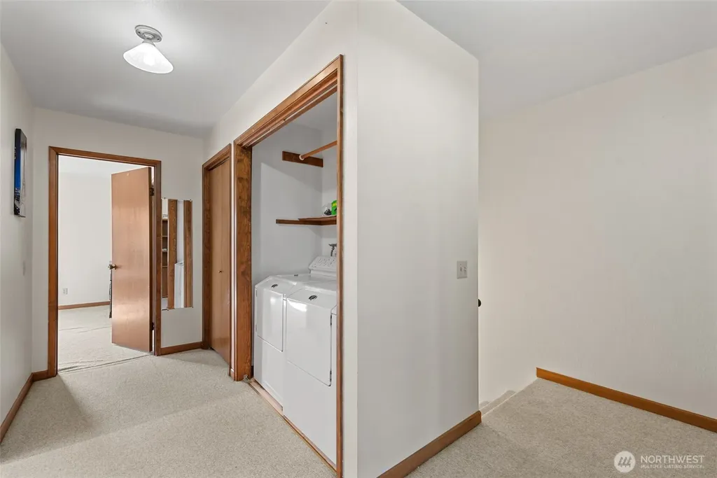 113 E Center Street Chelan WA 98816