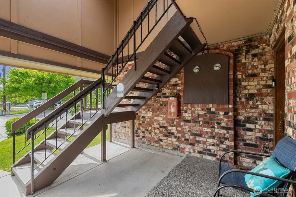113 E Center Street Chelan WA 98816