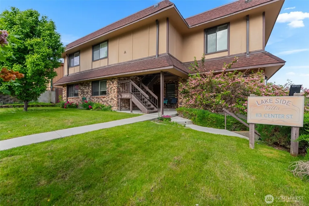 113 E Center Street Chelan WA 98816