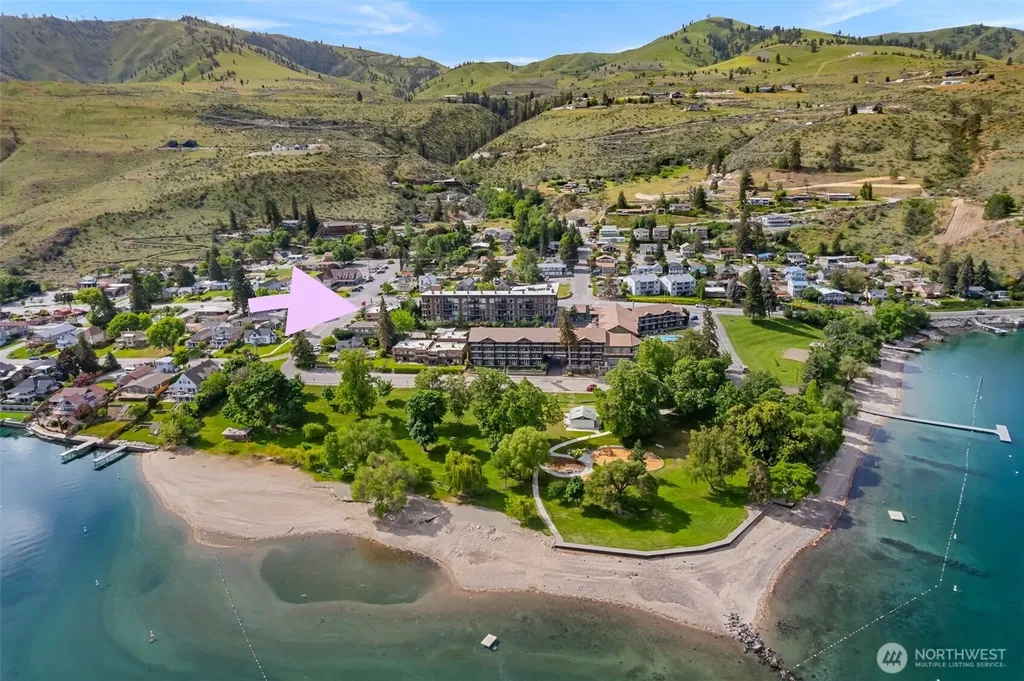 113 E Center Street Chelan WA 98816