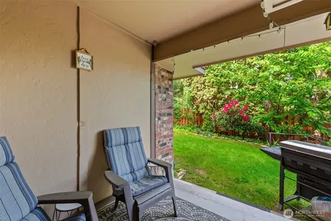113 E Center Street Chelan WA 98816